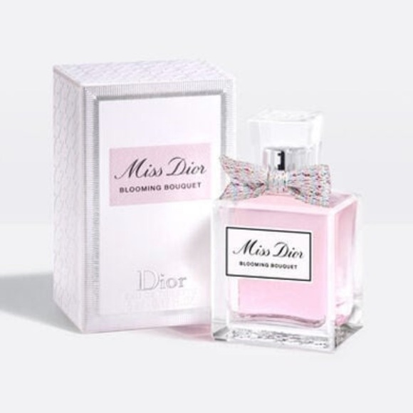 Dior 8 Piece Beauty Bundle - Picture 7 of 17